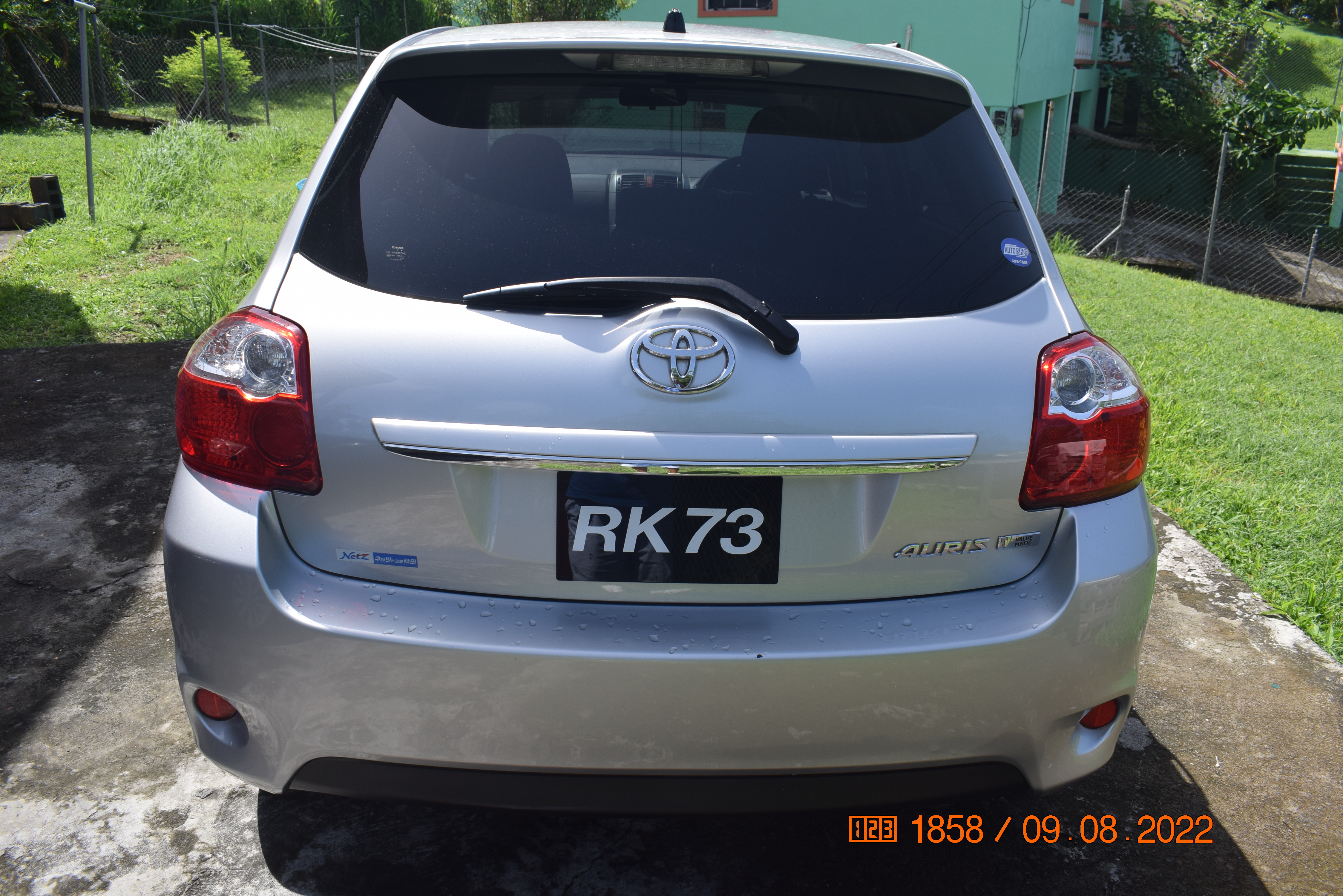 Toyota Auris AWD 5 seater RK73