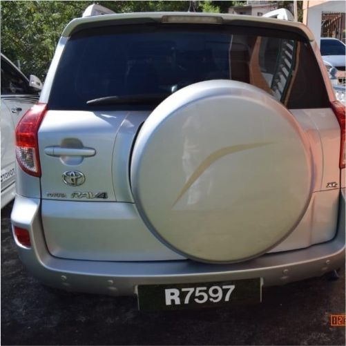 Toyota Rav4 4WD 5 seater - R7597