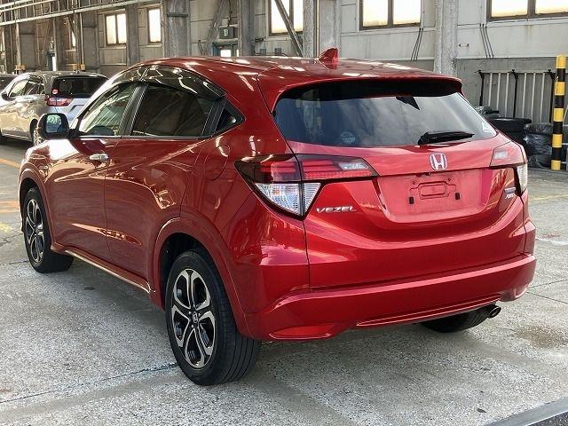 Honda Vezel AWD 5 seater