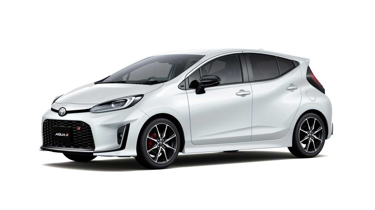 Toyota Aqua 5 seater