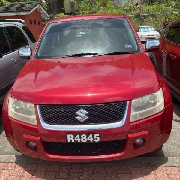 Suzuki Escudo 5 seater - R4845